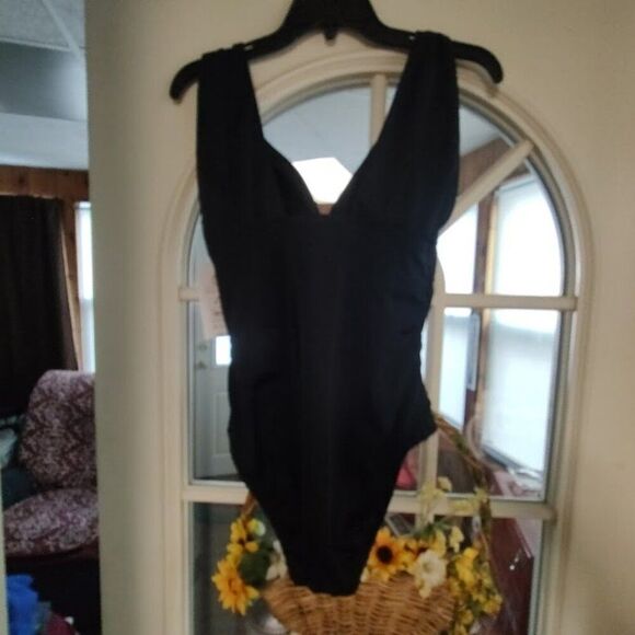 New Time And Tru Black Slimming Silhoutte One Piece Bathing Suit Women's M 8/10 - Picture 2 of 2